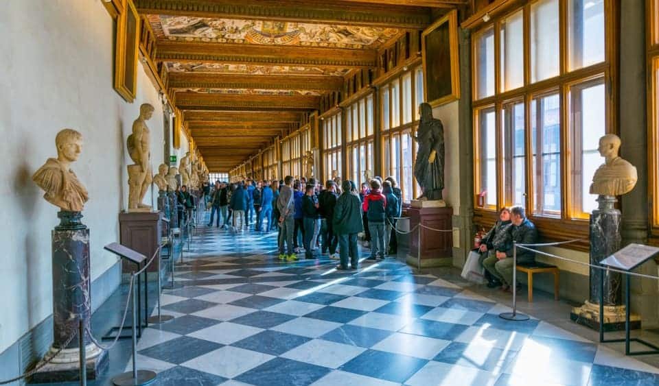 ウフィツィ美術館を巡る：チケット、ツアー、おすすめ情報